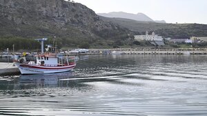 Μεροκάματο, υπό ασφυκτικές πιέσεις, για τους ψαράδες στα αλιευτικά καταφύγια!