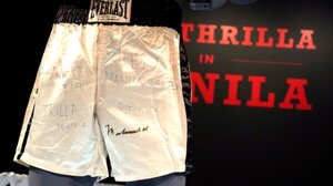 Σε δημοπρασία το σορτσάκι του Αλι από το «Thrilla in Manila»