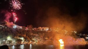 Η εντυπωσιακή Ανάσταση στη λίμνη του Αγίου Νικολάου