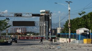Αϊτή: Μετά από 3 μήνες άνοιξε ξανά το αεροδρόμιο της Πορτ-ο-Πρενς 