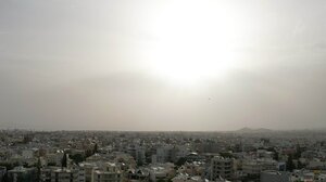 Απ' όλα έχει ο καιρός του Σαββάτου στην Κρήτη: Βροχές, σκόνη και υψηλές θερμοκρασίες