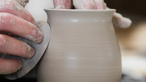 Ποια χωριά της Κρήτης φημίζονται για την αγγειοπλαστική τους;