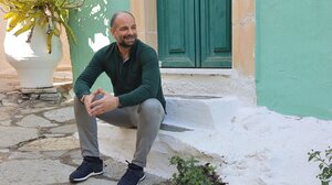 Μια "Ακριβή Γιορτή" βελούδινη και αισθαντική με τις "υπογραφές" του Χάρη Φασουλά και του Νίκου Μαυράκη