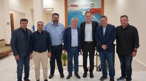 Τετ α τετ Νίκου Παπανδρέου και Σταύρου Αρναουτάκη