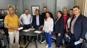 Συνάντηση του Φραγκίσκου Παρασύρη με τους εργαστηριακούς γιατρούς