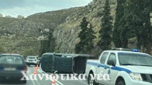 Ανατροπή αγροτικού αυτοκινήτου στον ΒΟΑΚ 