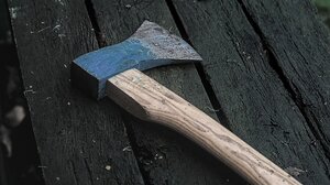 Eπίθεση με τσεκούρι στη ΔΟΥ Κοζάνης: «5 χρόνια μετά αναρωτιόμαστε γιατί» 