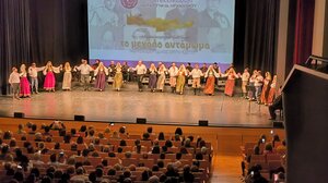 Με μεγάλη επιτυχία χθες βράδυ «Το Μεγάλο Αντάμωμα» - Τιμήθηκε ο Περιφερειάρχης Κρήτης 