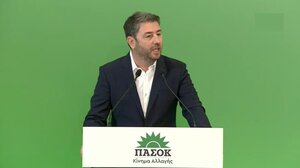 ΠΑΣΟΚ: Στις 17 μονάδες η ψαλίδα υπέρ Ανδρουλάκη σε νέα δημοσκόπηση