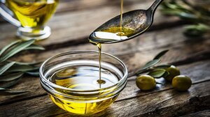 Πέφτει η τιμή του λαδιού στα ράφια, πρόβλεψη για νέα πτώση από φθινόπωρο!