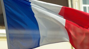 Γαλλία: Αιφνιδιαστικές έρευνες στις τσάντες των μαθητών για την αντιμετώπιση της βίας ανηλίκων