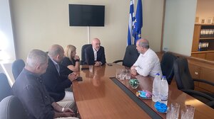 Χανιά: Σύσκεψη της Διοίκησης του Επιμελητηρίου με τον Υφ. Εξωτερικών, Κώστα Φραγκογιάννη