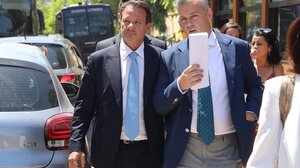 Ελεύθερος ο ποινικολόγος Απ. Λύτρας για τον ξυλοδαρμό της συζύγου του - "Ζητώ συγγνώμη, θα ζητήσω βοήθεια"