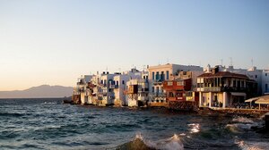 Μύκονος: Μυστήριο με θάνατο 69χρονου -Τον ξέβρασε η θάλασσα, τον βρήκε ο γιος του χωρίς ρούχα