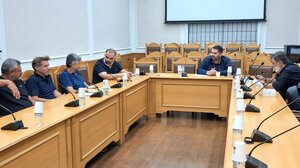 Συνάντηση στη Περιφέρεια για την αξιοποίηση της αδιάθετης ντομάτας Ιεράπετρας