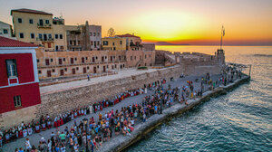 Φαντασμαγορική έναρξη για τον τρίτο χρόνο Παραδοσιακής Στράτας του Δήμου Χανίων