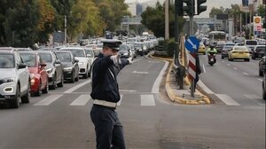 Μη χρήση προστατευτικού κράνους VS υπερβολική ταχύτητα στους δρόμους της Κρήτης