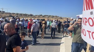 Αρκαλοχώρι... "ώρα μηδέν" - Δυναμική συγκέντρωση διαμαρτυρίας για τα άλυτα προβλήματα!