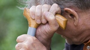 Συνταξιούχος αστυνομικός έστειλε στον Νοσοκομείο τον 89χρονο πατέρα του!