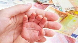 Επίδομα παιδιού: Πότε θα καταβληθεί και ποιοι θα λάβουν αναδρομικά