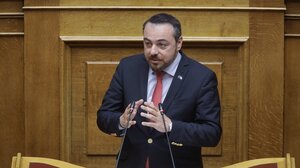 Φρ. Παρασύρης: 3 χρόνια από το σεισμό και ακόμα σε εκκρεμότητα οι λογαριασμοί ρεύματος στους οικίσκους