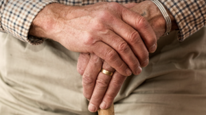 Εργαζόμενοι συνταξιούχοι: Στους 182.700 οι εγγεγραμμένοι στην πλατφόρμα δήλωσης απασχόλησης