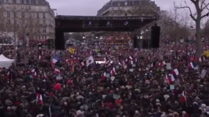 Γαλλία: Η ανατροπή με την πρωτιά της Αριστεράς και ο «γρίφος» της επόμενης μέρας