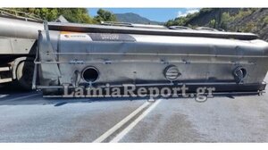 Τούμπαρε βυτιοφόρο με υγραέριο - Κλείνει η εθνική οδός Αθηνών - Λαμίας