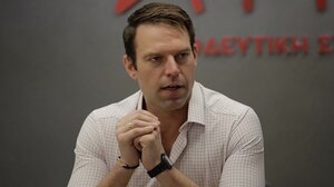 Στ. Κασσελάκης: Ποια υπηρεσία του κ. Καραμήτσου αγόρασε ο κ. Λαβράνος; Γιατί δεν έκανε μήνυση όταν πληροφορήθηκε ότι ήταν στόχος του Predator;