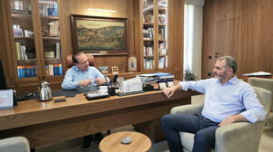 Με τον δήμαρχο Ρεθύμνης συναντήθηκε ο Μανόλης Χνάρης