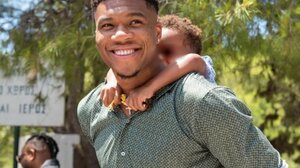 Στην Παύλιανη ο Γιάννης Αντετοκούνμπο!