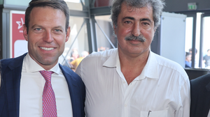 Αποδέχεται με αιχμές την πρόσκληση Πολάκη ο Στ.Κασσελάκης