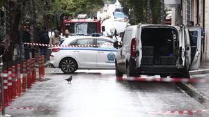 Αιματηρό επεισόδιο στο Λαύριο: Στον Εισαγγελέα οι 13 συλληφθέντες