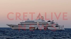 Υπερπολυτελής θαλαμηγός με ... ελικοδρόμιο, "ήλθε, είδε και απήλθε"