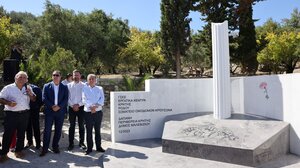 Σε κλίμα συγκίνησης τα εγκαίνια του μνημείου για τα θύματα των εργατικών δυστυχημάτων στον Κρουσώνα