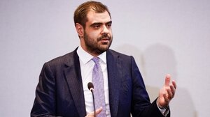 Μαρινάκης κατά Ανδρουλάκη: Ας μας απαντήσει πού θα βρει τα 4 δισ. που έταξε στους Έλληνες