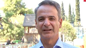 Eπίσκεψη Μητσοτάκη σε βρεφονηπιακό σταθμό: Έμπρακτη στήριξη της κυβέρνησης σε οικογένειες με μικρά παιδιά