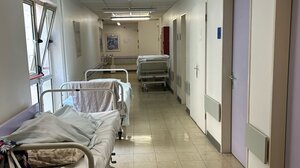 "Τα ράντζα έφτασαν μέχρι την είσοδο της Ψυχιατρικής στο ΠΑΓΝΗ"