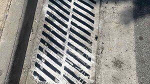 Συνεχίζεται ο καθαρισμός σχαρών και φρεατίων της πόλης