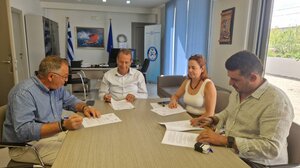 Δ. Χερσονήσου: Έπεσαν οι υπογραφές για την αποκατάσταση του οδικού δίκτυο λόγω θεομηνίας