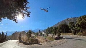 "Λίφτινγκ" στο Δικταίο Άντρο - Δείτε την εναέρια επιχείρηση μεταφοράς των υλικών!