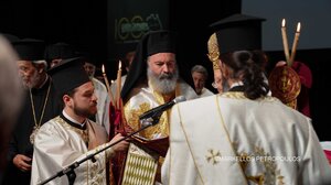 Ο Πατριάρχης Βαρθολομαίος παρέδωσε στον Αρχιεπίσκοπο Μακάριο το νέο Σύνταγμα της Ι. Αρχιεπισκοπής Αυστραλίας