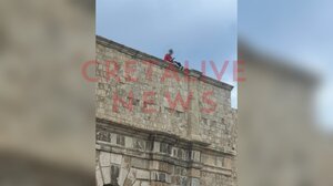 Η παρουσία του νεαρού στα Τείχη και η κινητοποίηση των Αρχών