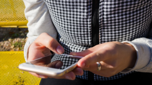 Απάτη με MYaade και GOV: «Καμπανάκι» για παραπλανητικά SMS