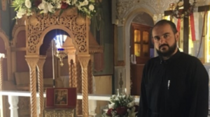 Ιερέας έσωσε συνταξιούχο από απάτη - Θα έδινε 10.000 ευρώ