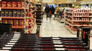 Σούπερ μάρκετ: Από 5% μέχρι 24% οι μειώσεις τιμών 