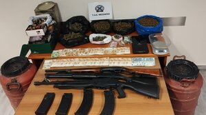 Μεσαρά: Σχεδόν 3 κιλά χασίς και 3 χιλιάδες ευρώ “ξετρύπωσαν” αστυνομικοί του ΤΑΕ