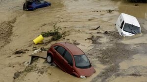 Φονικές πλημμύρες στην Ισπανία: Δεν έχει τέλος ο θρήνος και η οργή - Νέο σοκαριστικό βίντεο