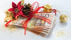 "Κανένας εργαζόμενος να μη δεχτεί να επιστρέψει το δώρο Χριστουγέννων στον εργοδότη"