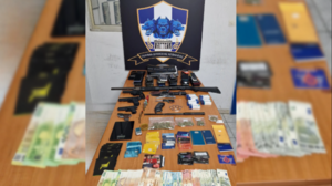  Εξαρθρώθηκε σπείρα που εξαπατούσε πολίτες: Κοντά στα 3 εκατ. το παράνομο όφελος 